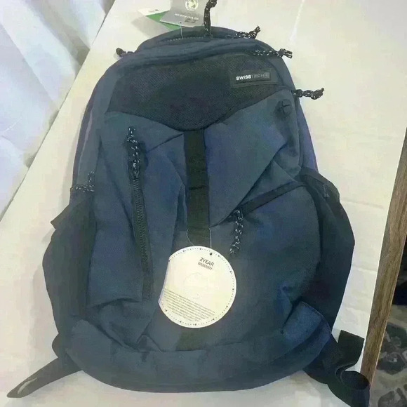 SwissTech Appenzell Backpack, Black NWT, Laptop Pocket, Unisex Teens & Adult - Picture 1 of 15